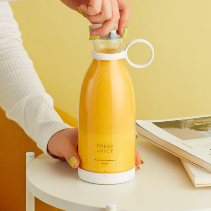 Portable Mini Juicer – Fresh Juice Anytime, Anywhere!