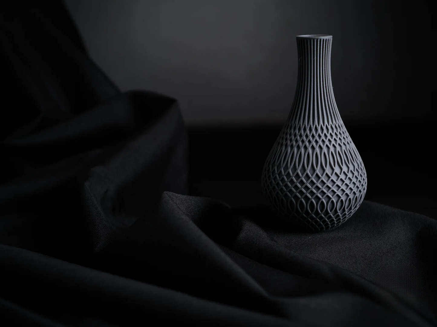 Hydra Decorative Vase – Premium Virgin Plastic Flower Pot with Modern Geometric Design for Home & Office Décor