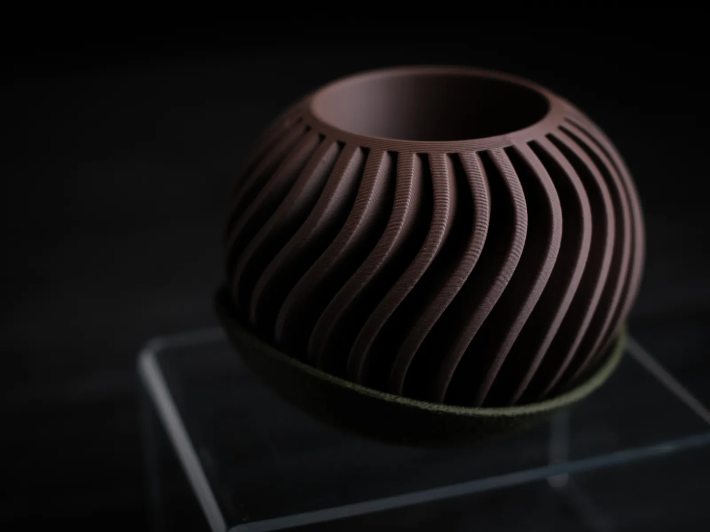 Surge Planter – Modern Decorative Indoor & Outdoor Plant Pot | Stylish Home & Garden Décor Vase
