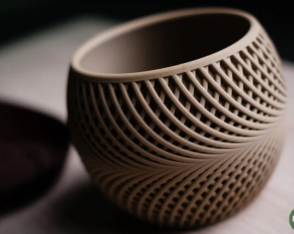 GadgetGifters Unique Planter Pot CURVE – Stylish, Modern &amp; Perfect for Home Décor