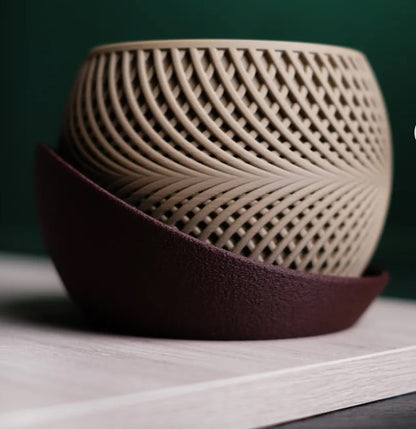 GadgetGifters Unique Planter Pot CURVE – Stylish, Modern &amp; Perfect for Home Décor