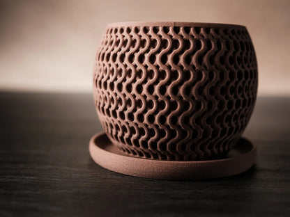 GadgetGifters Unique Planter Pot CURVE